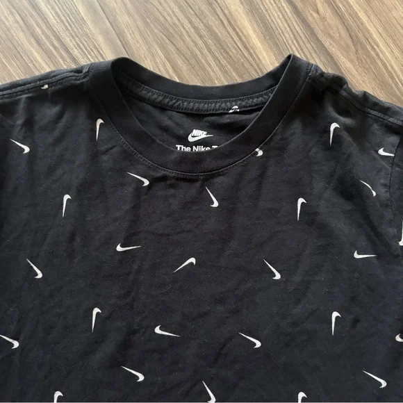 Nike RARE All-Over SWOOSH Print Black Tee - Picture 2 of 9